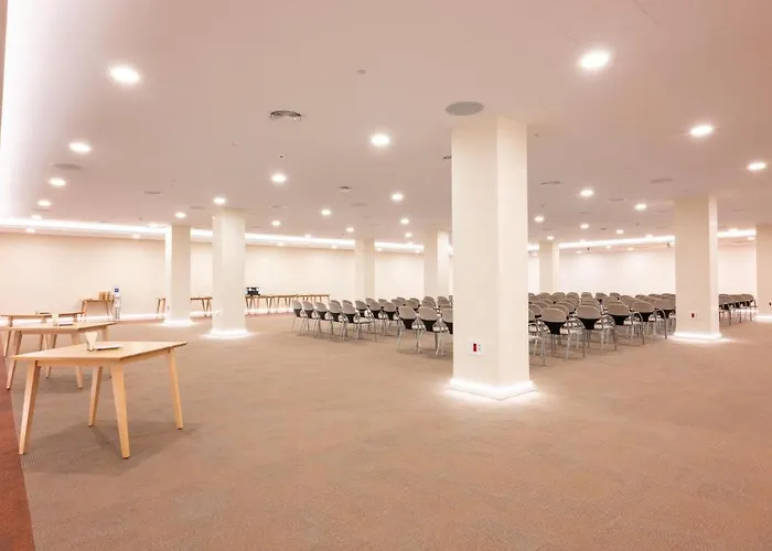 阿德赫格瑞考斯塔酒店 5* 阿德耶