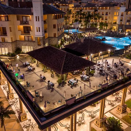 阿德赫格瑞考斯塔酒店 酒店 阿德耶