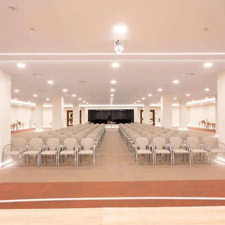 阿德赫格瑞考斯塔酒店